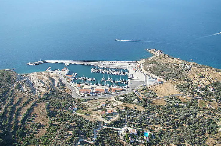 Samos, Marina Samos
